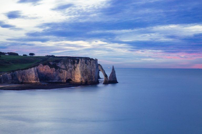 Les falaises d&rsquo;Etretat, notre dernière escapade pour un week end romantique !