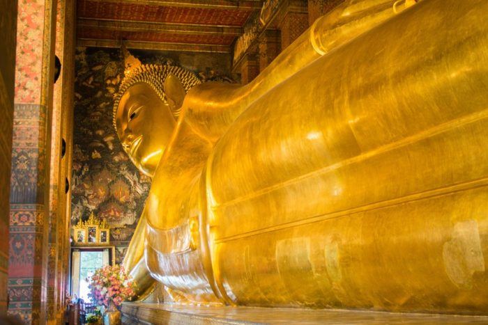 Bouddha d'or, temple Wat Pho de Bangkok, Thaïlande