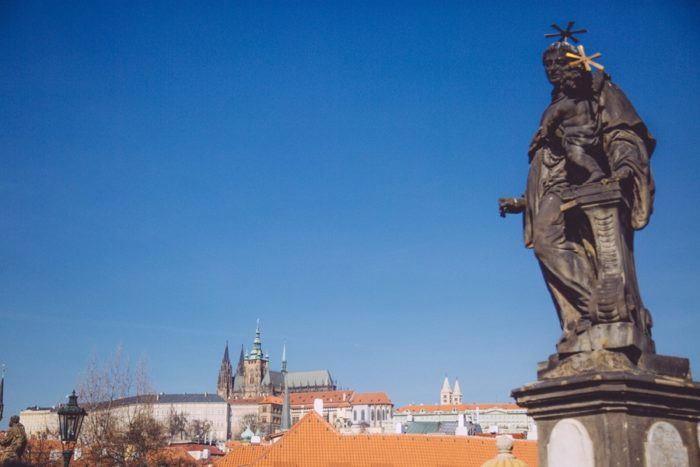 Statue Pont Charles Prague