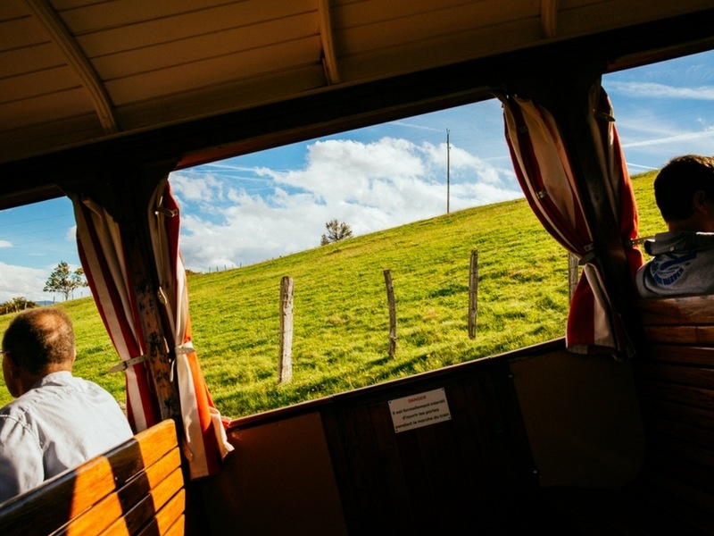 A l'intérieur du train de la Rhune au Pays Basque 