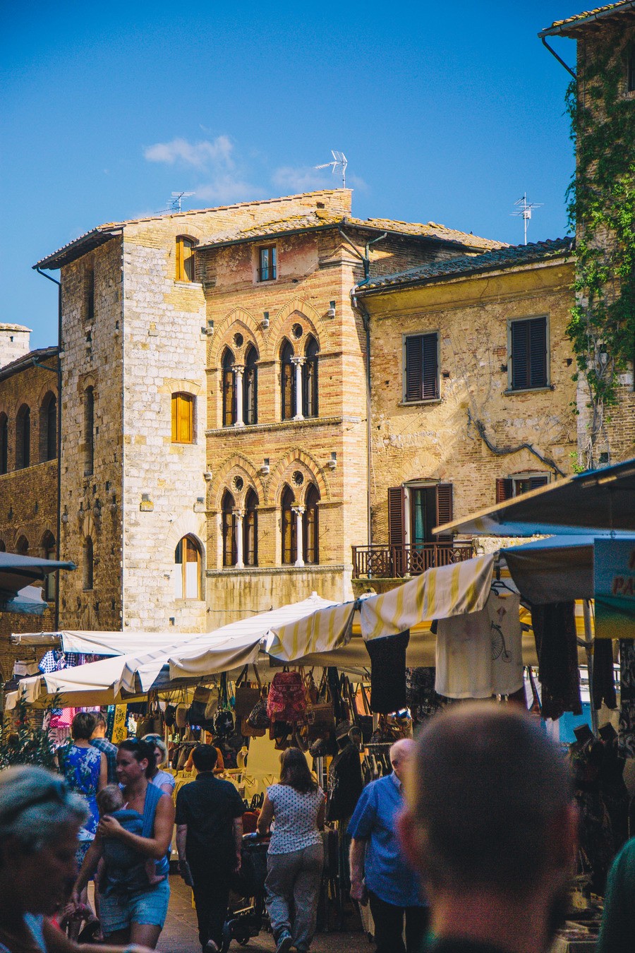 Le marché de San Gimignano