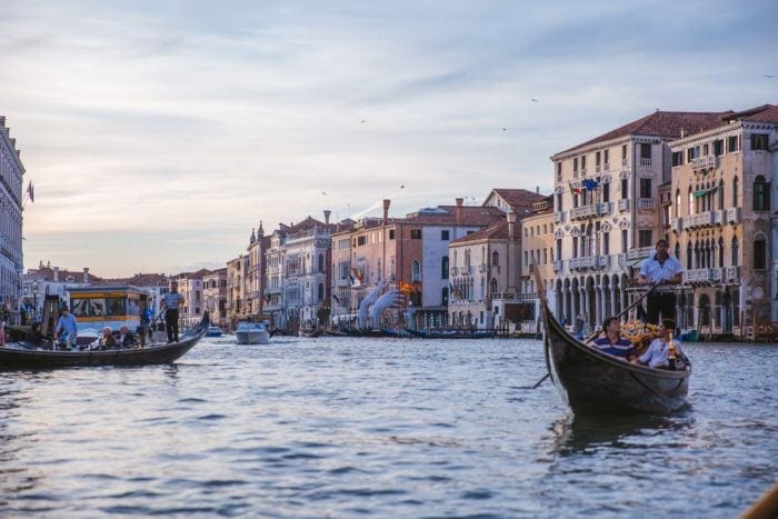 Gondole canal Venise