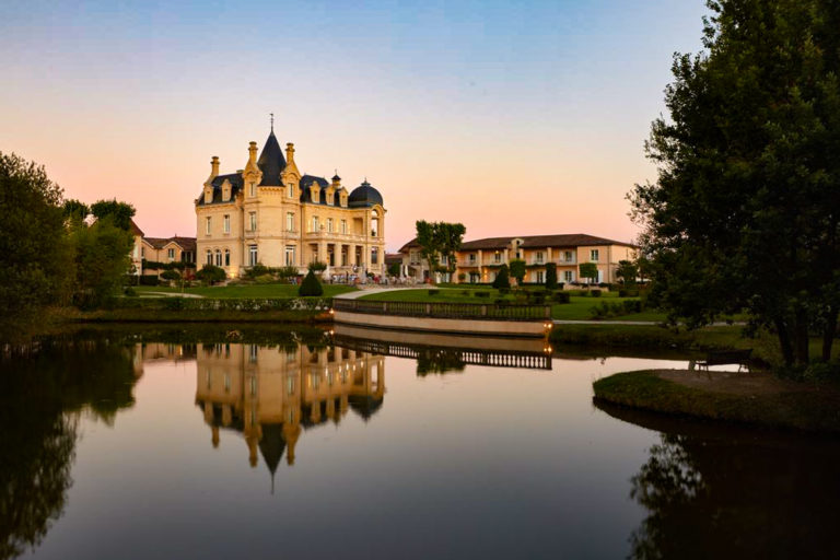Week-end romantique au luxueux Château Hôtel Grand Barrail