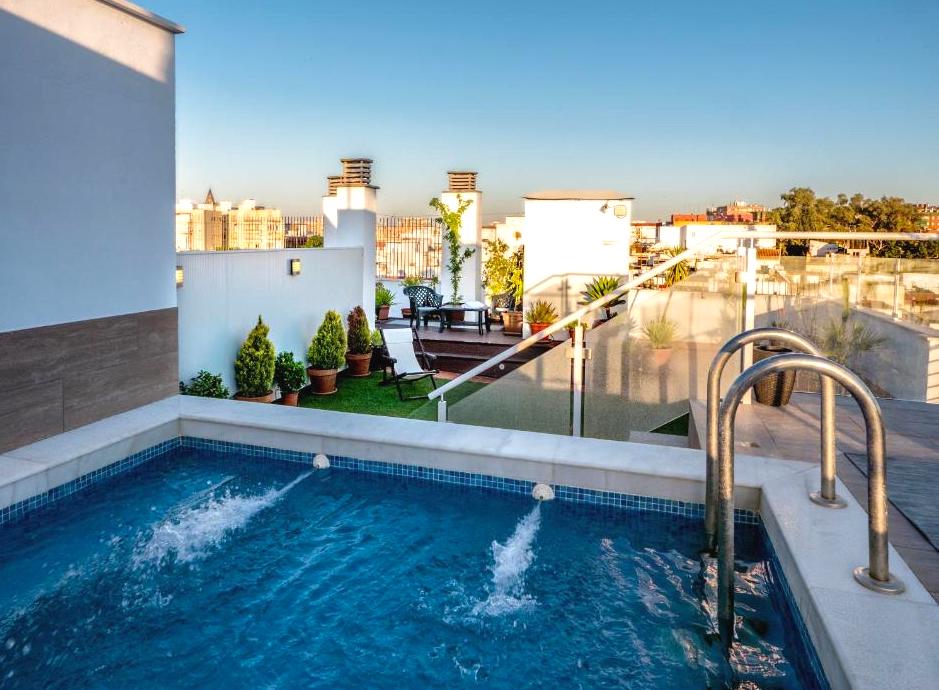 Hotel Espagne - vue sur la ville de Séville depuis le rooftop de l'Hôte Plaza Santa Lucía