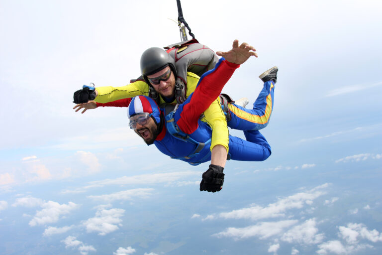 Saut parachute Sables d&rsquo;Olonne : découvrez les 5 meilleures offres !